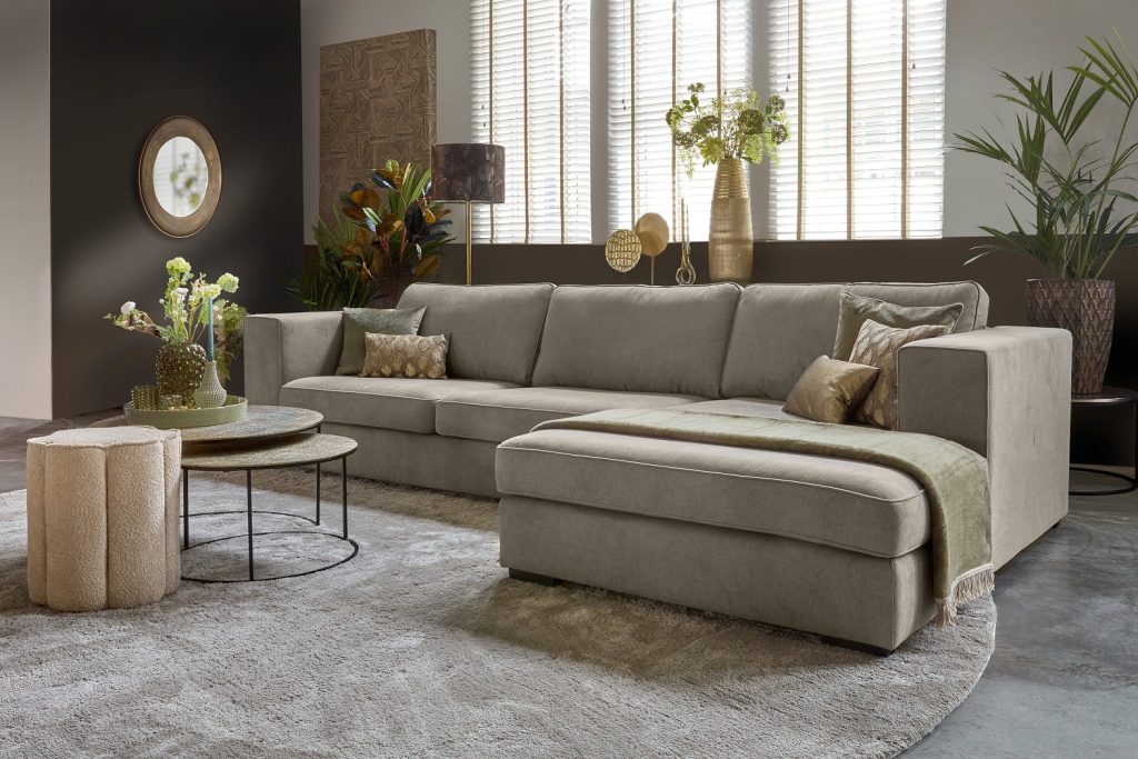 Corner sofa Michelle in a beige colored fabric with a long chair.