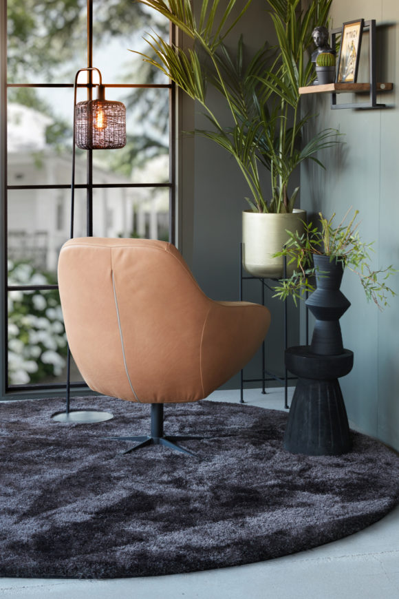 Back brown leather armchair Sam Room108