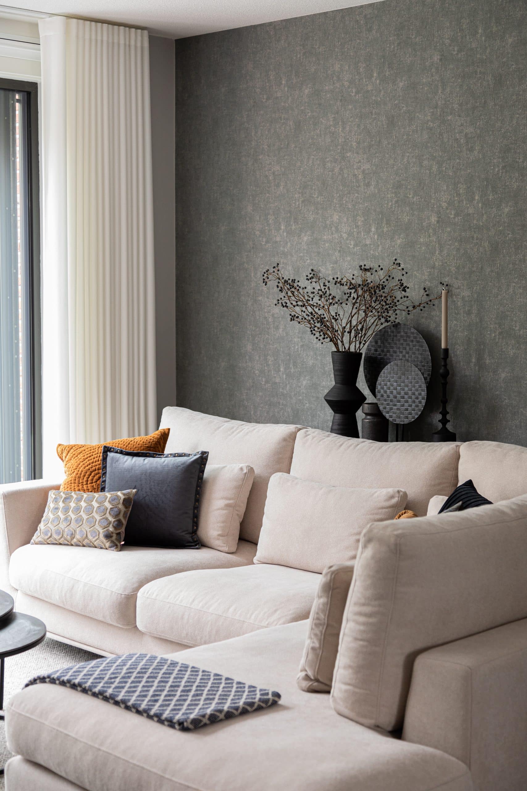 Corner sofa Carmen beige with styling
