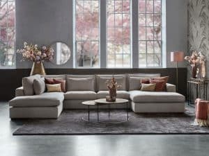 Corner sofa Annabelle Square in a beige fabric with pink decoration