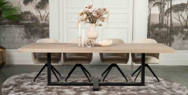 The rectangular Granville dining table with a metal cross leg of Room108