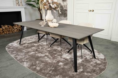 The rectangular Granville dining table with diagonal corner legs of Room108