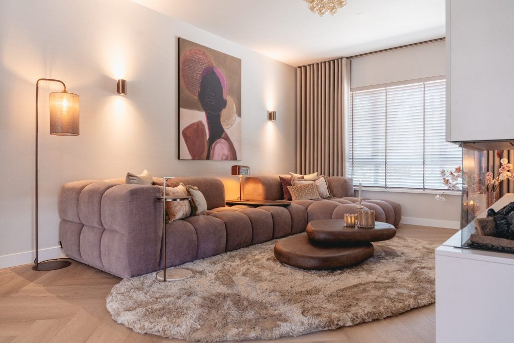 BINNENKIJKEN BIJ SANNE: EEN COSY CHIQUE INTERIEUR VOL KARAKTER